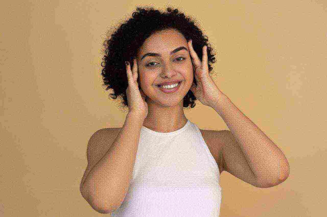 10 Signs You’re Conventionally Attractive - Attraction Diary