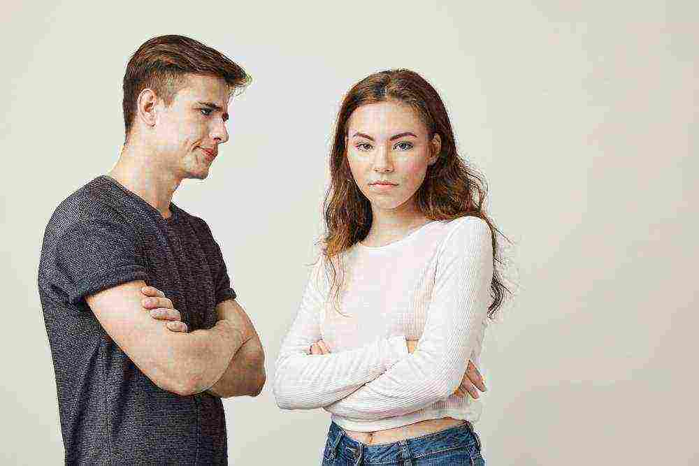 young couple arguing relationship disagreement