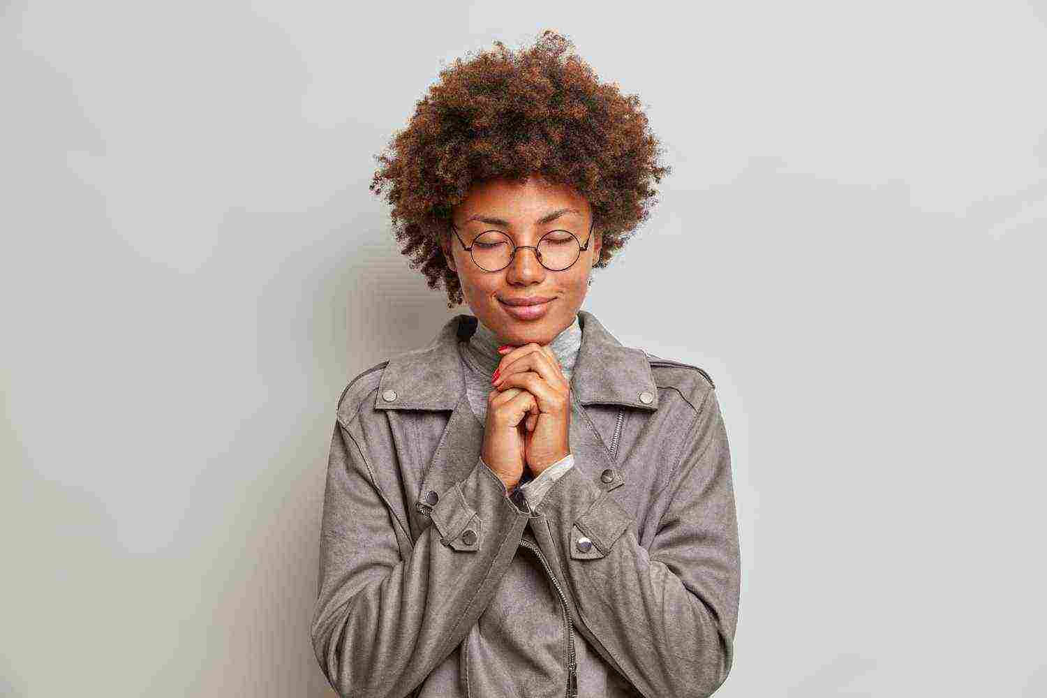 What Does It Mean If Someone Closes Their Eyes While Talking