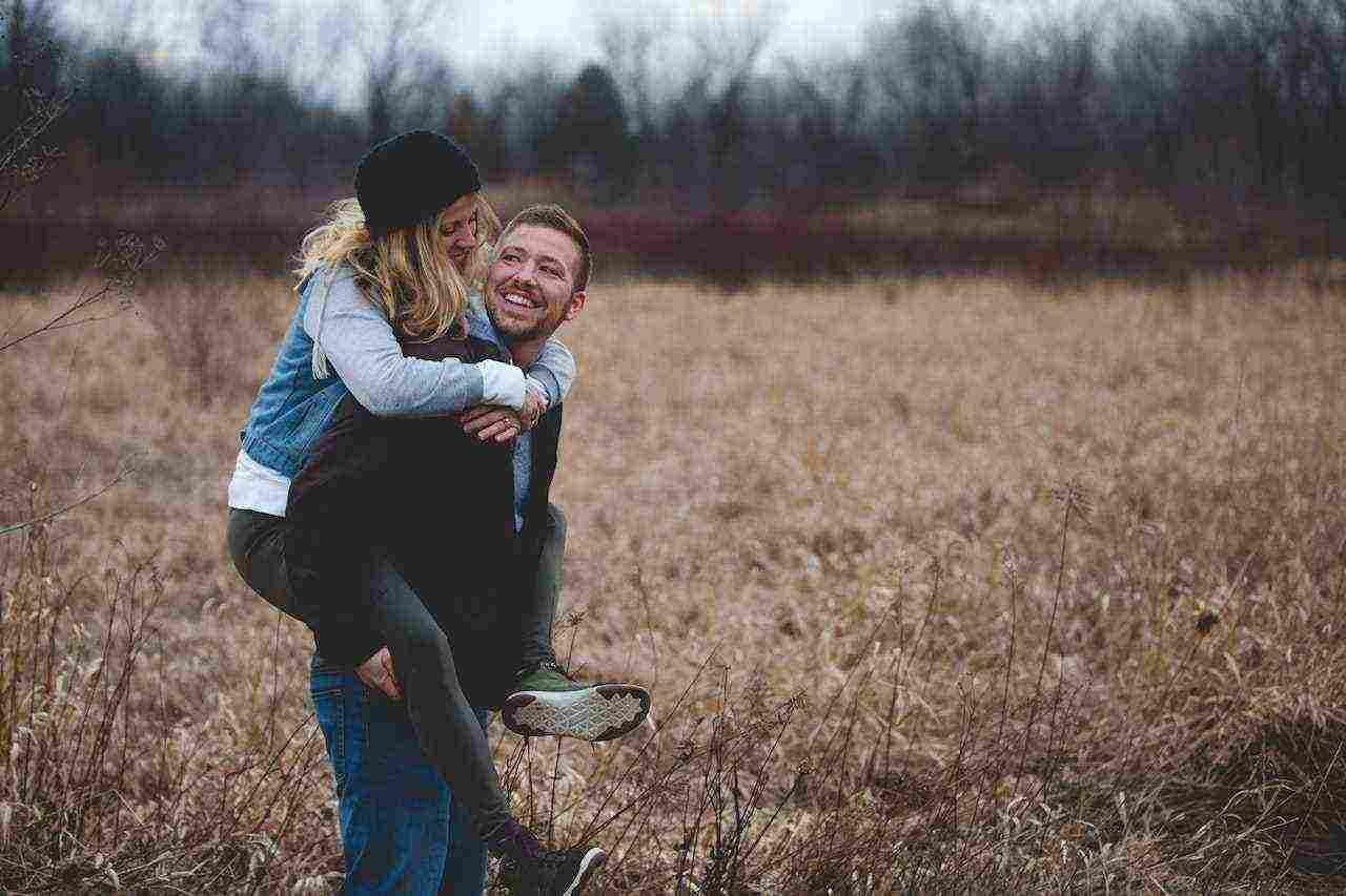 When A Guy Calls You Boo: This is What It Means - Attraction Diary