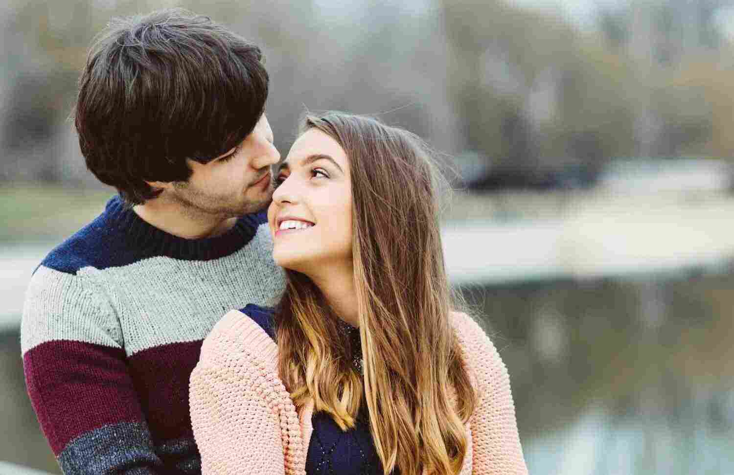 young couple love outdoor e1685549715163