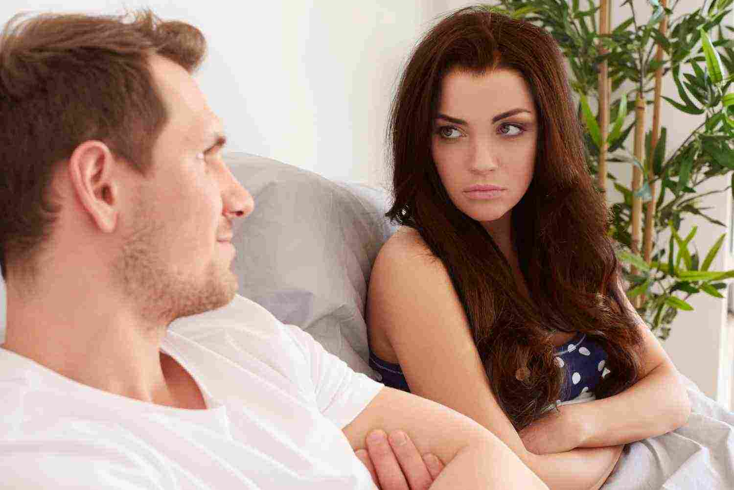 young couple has difficult problem bed1