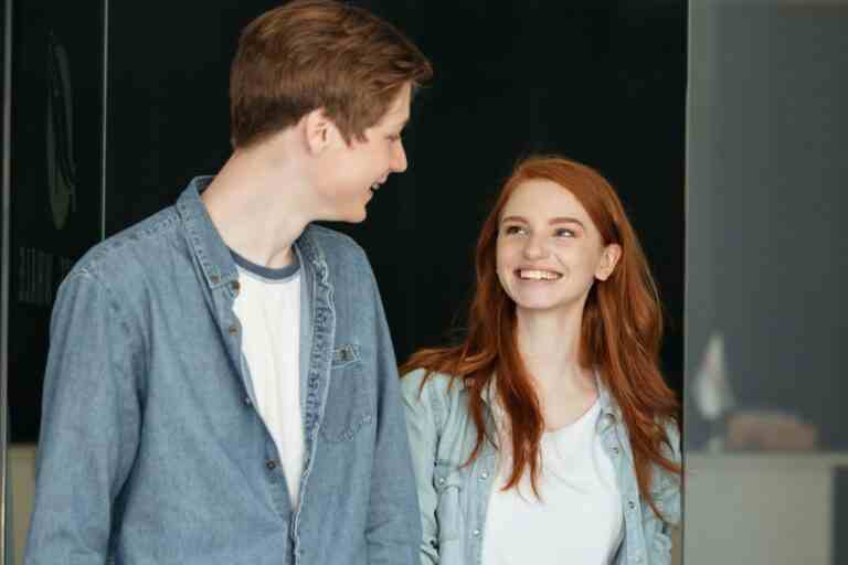 pretty couple looking each other 1