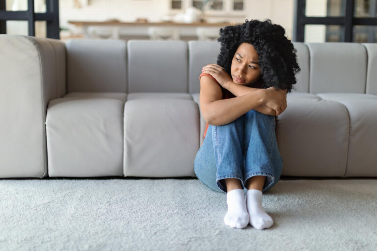 Signs Of A Heartbroken Woman