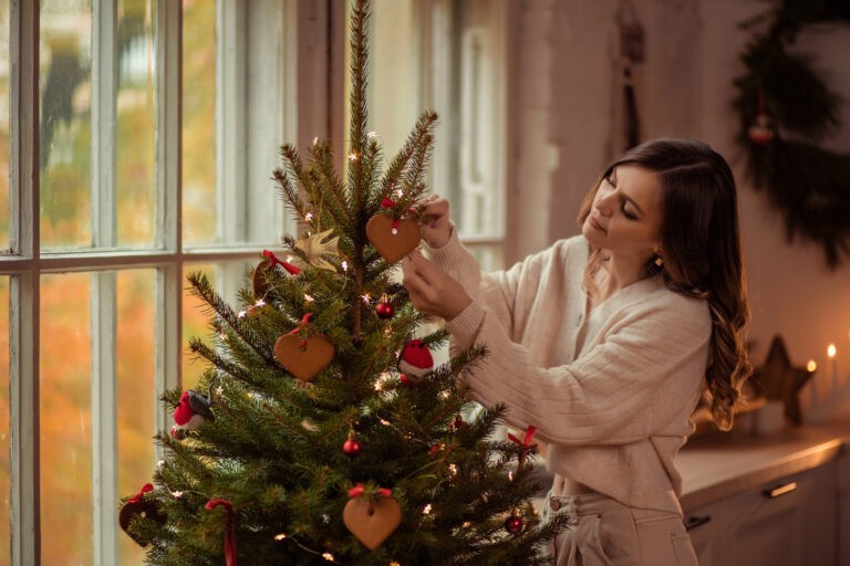 Ways To Make Your Home Extra Cozy For Christmas