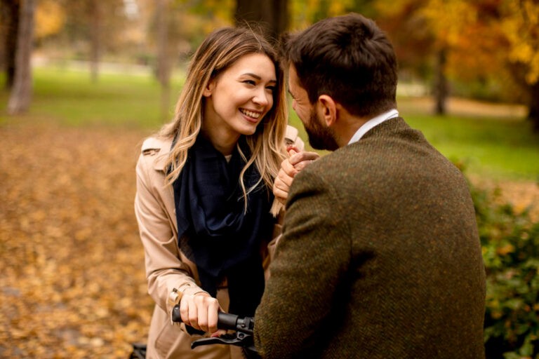 The 7 best things to talk about with a girl