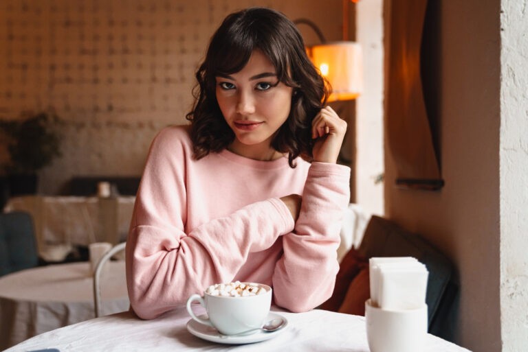 How to Spot a Woman Who’s Only in It for Herself